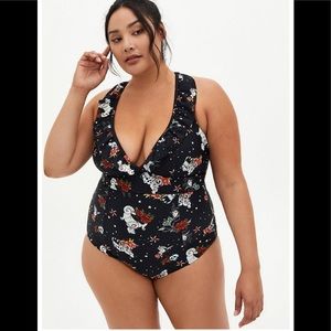 Beautiful,Disney Villans TORRID 1pc swimsuit size 1 1X 14-16 brand nw with tags